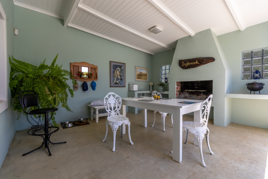 4 Bedroom Property for Sale in Riebeek Kasteel Western Cape